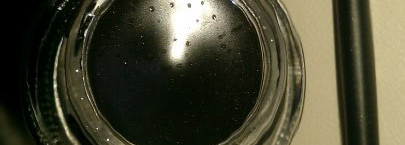 Желаете стрелочку?- Без проблем! или MAC Fluidliner – Гелевая подводка для глаз