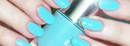 Маникюр к платью от Киры Пластининой или лак Lux Visage # 113