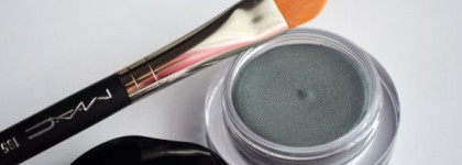 Shiseido Makeup Shimmering Cream Eye Color # SV810 Tin или За окошком дождь и стужа