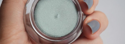 Shiseido Makeup Shimmering Cream Eye Color # SV810 Tin или За окошком дождь и стужа