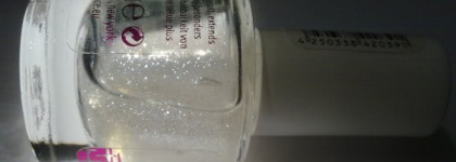 Top coat от Essence (Glitter and Matt)
