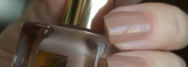 Льдинка, льдинка, ну-ка растай! (Лак для ногтей Estee Lauder Pure Color №12 White Beige)