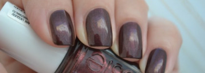 Лак для ногтей Essie Decadent Dish