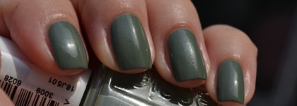 Зелененький он был... Essie SEW Psyched #100