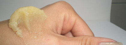 Волшебный скраб для любимых ножек "Flake Away" от  "Soap & Glory"