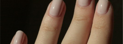 Маникюр а-ля Deborah Lippmann с помощью лаков Sally Hansen, Pink Up и  Seventeen