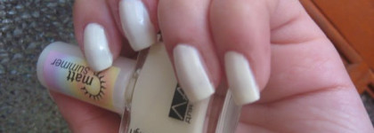 Где ты, лето?.. - пара лаков для самой яркой поры года