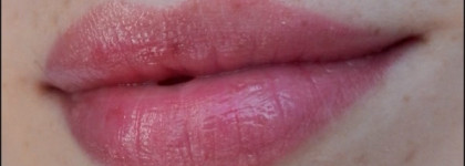 Осенняя ягода Catrice Infinite shine lip gloss 140 Berryland