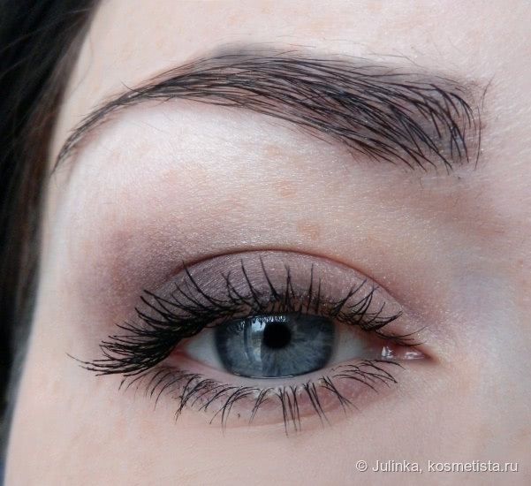 О любви - Catrice Velvet Matt eyeshadow 040 Al Burgundy