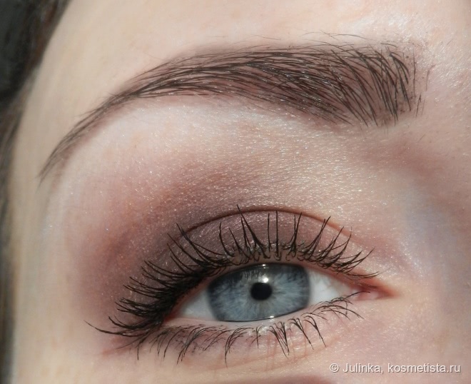 О любви - Catrice Velvet Matt eyeshadow 040 Al Burgundy