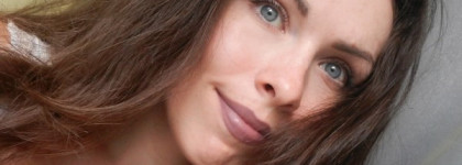 Во власти лилового - карандаш для губ Essence longlasting lipliner 07 plum cake