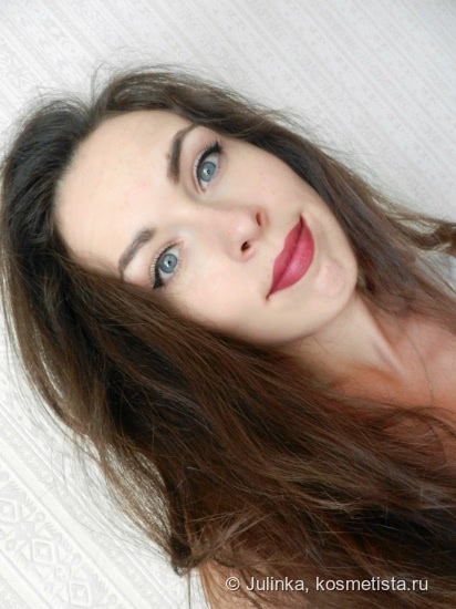 Осенние ягоды на губах с Lux Visage