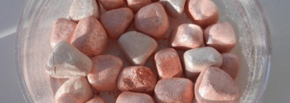 Моя прелесть - Catrice Victorian Poetry - Highlighting Pebbles Queen Victoria Is Amused - чудный хайлайтер