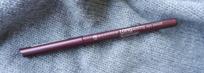 Ягода на морозе - карандаш для глаз long-lasting eye pencil № 18 berry merry Еssence