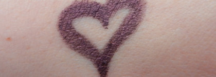 Ягода на морозе - карандаш для глаз long-lasting eye pencil № 18 berry merry Еssence