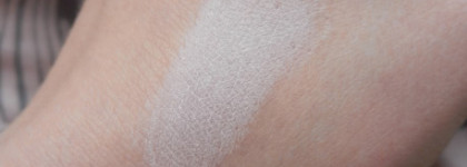 Стойкость и цвет с базой Essence 2in1 eyeshadow & primer - 02 nude rose