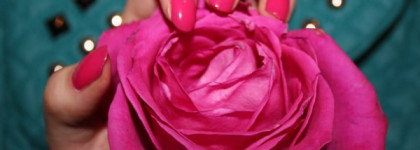 Лаки от Rimmel, Роза и Жемчуг, а именно 295 Fancy Fuchsia и 286 Oyster Pink