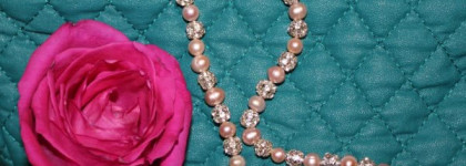 Лаки от Rimmel, Роза и Жемчуг, а именно 295 Fancy Fuchsia и 286 Oyster Pink