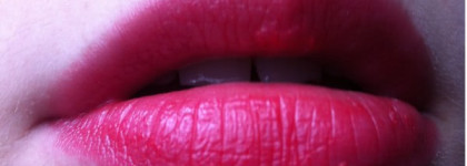 MaxFactor XPerience Sheer Glose Balm 04 Red garnet - Красный, который ни к чему не обязывает