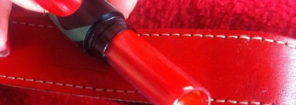 MaxFactor XPerience Sheer Glose Balm 04 Red garnet - Красный, который ни к чему не обязывает