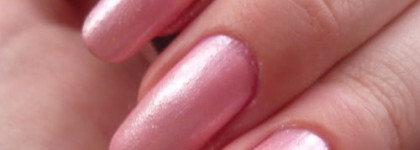 Моя маленькая коллекция любимых лаков (добавила фото на ноготках!)