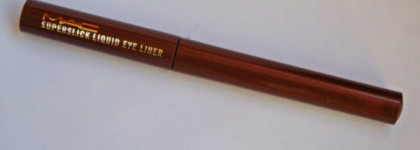 M.a.c. Superslick Liquid Eye Liner #Defiantly Feline - жидкая подводка от МАК