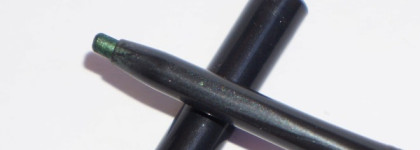 Любимый зелёный: MAC Technakohl Liner # Jade Way