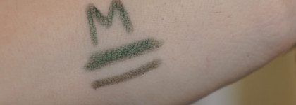 Любимый зелёный: MAC Technakohl Liner # Jade Way