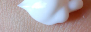 Небольшой обзор средств для ухода за ножками от Yves Rocher и Scholl