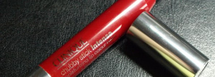 Ягодный Clinique Chubby Stick Intense Moisturizing Lip Colour Balm 03 Mightiest Maraschino