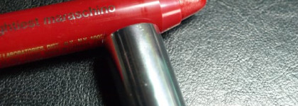 Ягодный Clinique Chubby Stick Intense Moisturizing Lip Colour Balm 03 Mightiest Maraschino