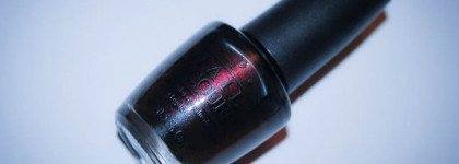 Полночь в Москве с  OPI Midnight in Moscow NLR 59
