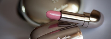 Розы на губах с помадой Rouge G № 72 Rose Innocent весны 2012 от Guerlain