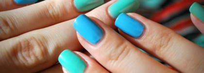 Лазурный двухцветный маникюр с Chanel № 551 и GR № 225