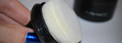 Рассыпчатая пудра M·A·C Mineralize SPF 15 Foundation/Loose в оттенке medium dark