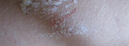 Компактные Organic Vanilla Body Expoliant Yves Rocher и Organic Vanilla Silky Cream Yves Rocher