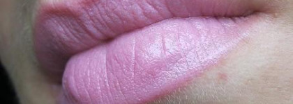 Розовая мечта.  MAC Viva Glam (Lustre B30)