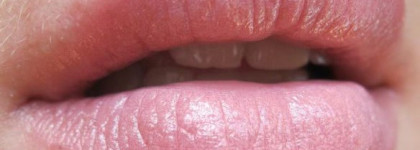 Помада Estee Lauder Signature Lipstick - 01 Pink Sand