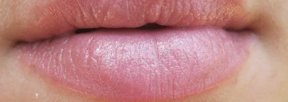 Помада Estee Lauder Signature Lipstick - 01 Pink Sand