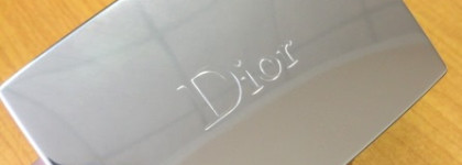 Dior Diorskin Nude Compact Natural Glow Radiant Powder Foundation SPF 10 в оттенке 010 - отличница и верная спутница моей косметички