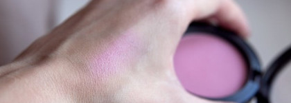 Румяна MAC powder blush (цвет dame)