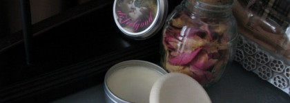 Тональный матирующий бальзам для лица Benefit dr. feelgood