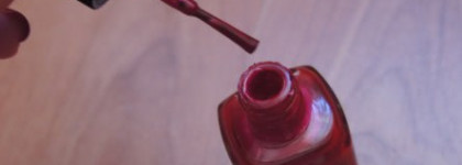 Лак для ногтей от Chanel  #587 Rouge Carat