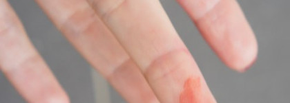 Блеск для губ Chanel  Aqualumiere Gloss #77 Tangerine dream