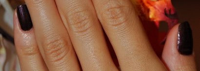 Лаковые новинки в моей косметичке - Alessandro Nail Polish # 213 & Revlon Nail Enamel # 930 Purple Petal