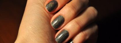 Звездное небо на ногтях с Golden Rose Holographic  Color Nail Laquer #119