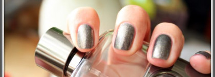 Как серебро превращается золото или Лак для ногтей Lumene  Natural Code Nail Styler 33 Trouble maker