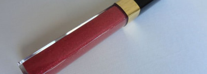 Удивительно теплый и искрящийся блеск для губ Levres Scintillantes Glossimer #128 Meteore от Chanel