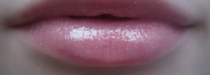 Блеск-бальзам от  Арт-визаж