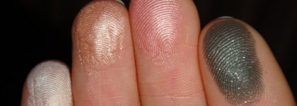 Жемчужные тени Chanel Les 4 Ombres Eyeshadow #20 Regard Perle